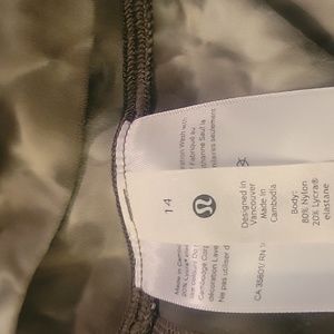 Lululemon tights